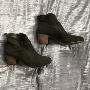 Steve Madden hunter green bootie